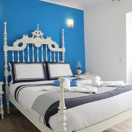 Village Escape - Silhueta Citadina Alvor