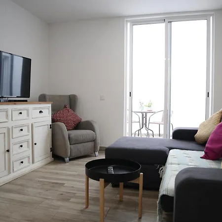 Apartman Village Escape - Silhueta Citadina