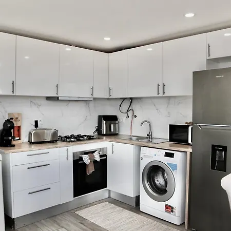 Village Escape - Silhueta Citadina Apartman